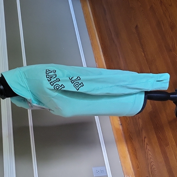 PINK VS Sweatshirt - Picture 3 of 10